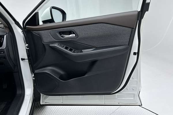 2023 Nissan X-TRAIL ST T33