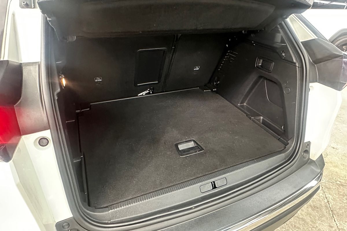 2021 Peugeot 3008 Allure P84