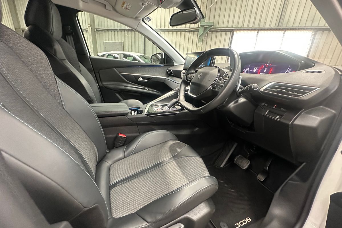 2021 Peugeot 3008 Allure P84