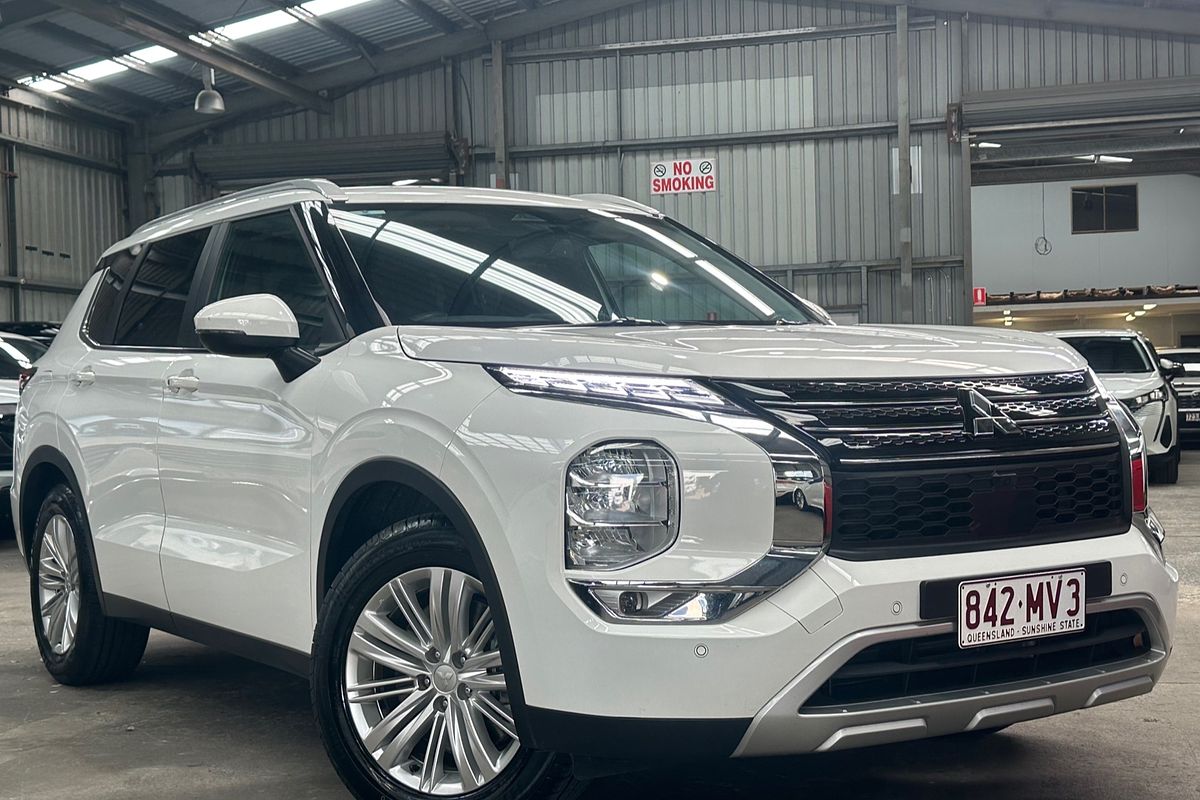 2022 Mitsubishi Outlander LS ZM
