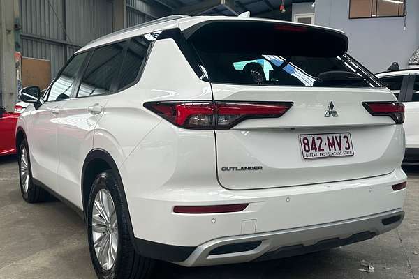 2022 Mitsubishi Outlander LS ZM