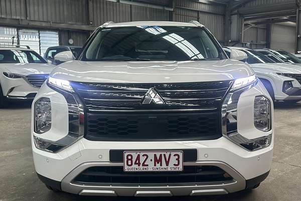 2022 Mitsubishi Outlander LS ZM