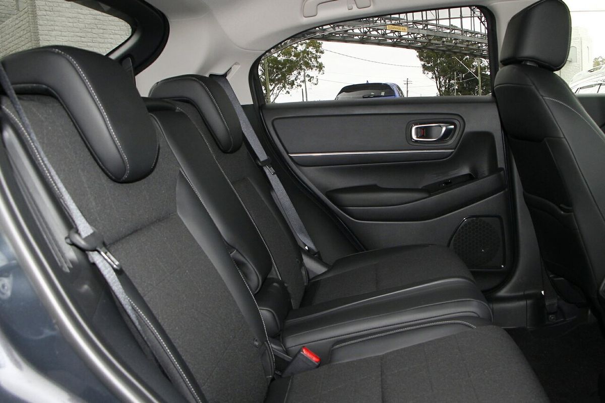 2023 Honda HR-V e:HEV L