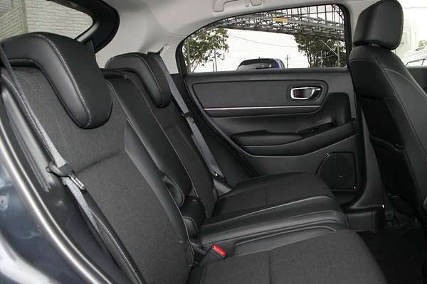 2023 Honda HR-V e:HEV L