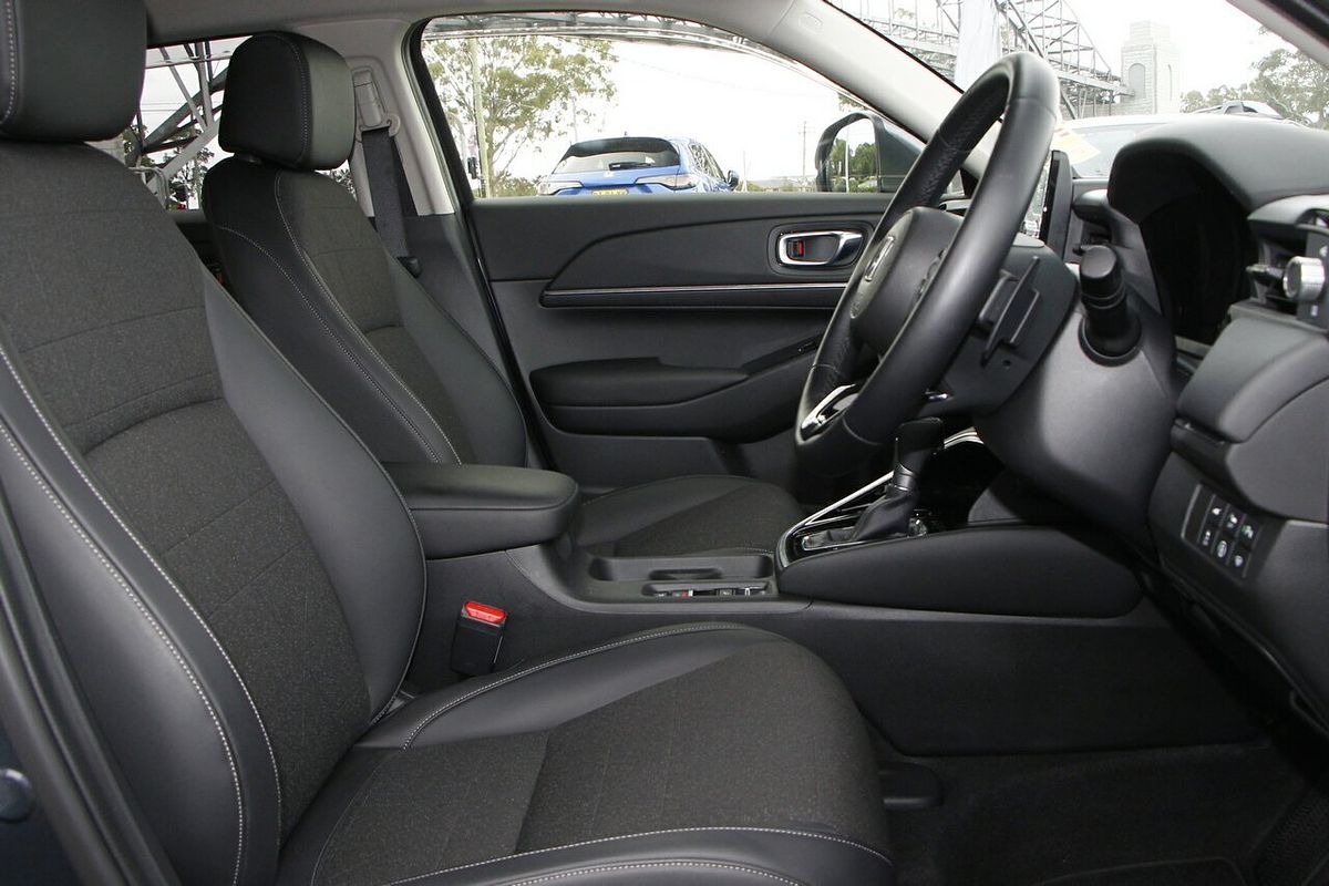 2023 Honda HR-V e:HEV L
