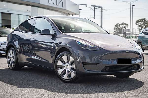 2023 Tesla Model Y Rear-Wheel Drive