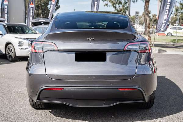 2023 Tesla Model Y Rear-Wheel Drive