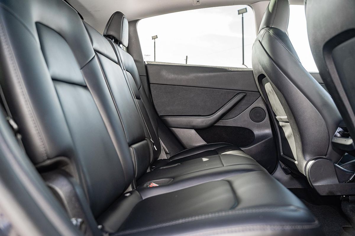 2023 Tesla Model Y Rear-Wheel Drive