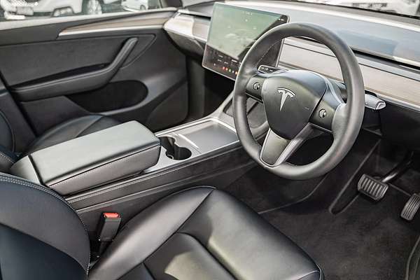 2023 Tesla Model Y Rear-Wheel Drive
