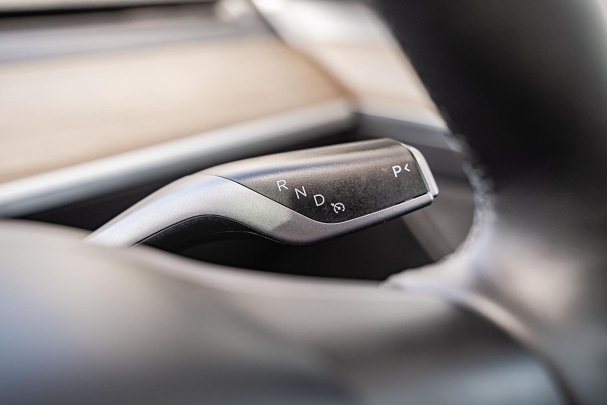 2023 Tesla Model Y Rear-Wheel Drive