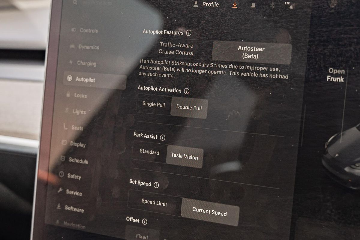 2023 Tesla Model Y Rear-Wheel Drive