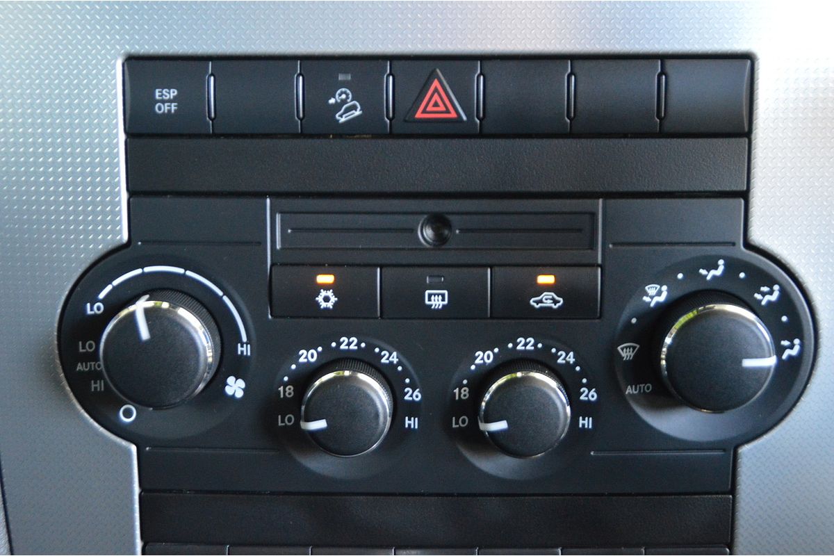 2009 Jeep Grand Cherokee Laredo WH