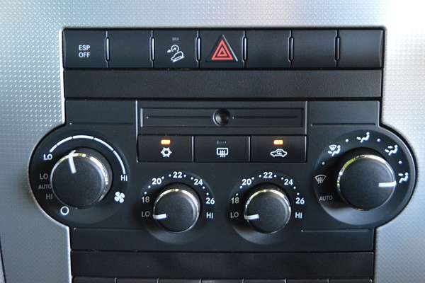 2009 Jeep Grand Cherokee Laredo WH