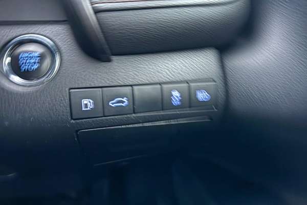 2018 Toyota Camry Ascent ASV70R
