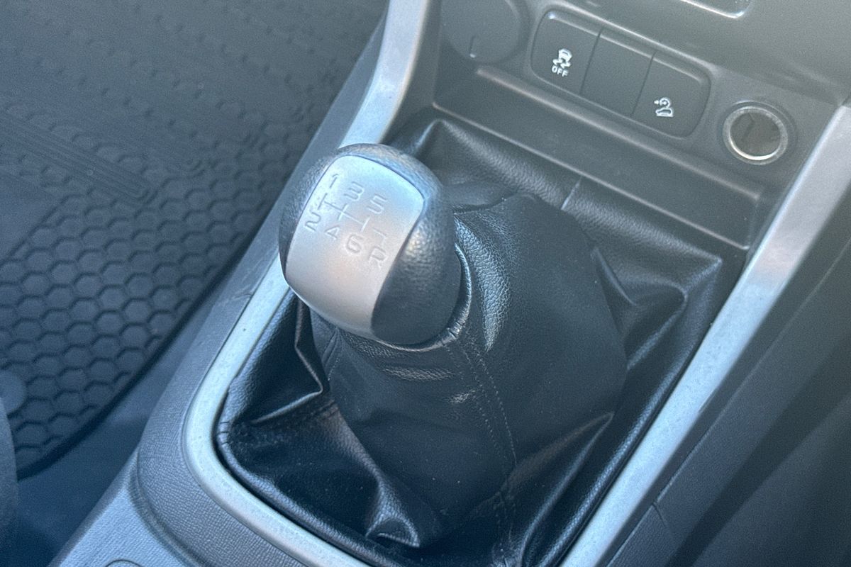 2014 Holden Colorado LX RG Rear Wheel Drive
