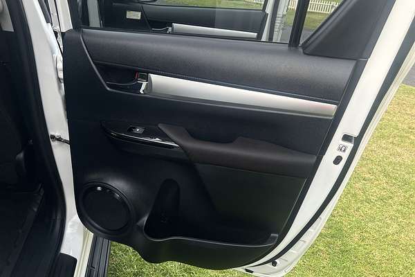 2016 Toyota Hilux SR5 GUN126R 4X4