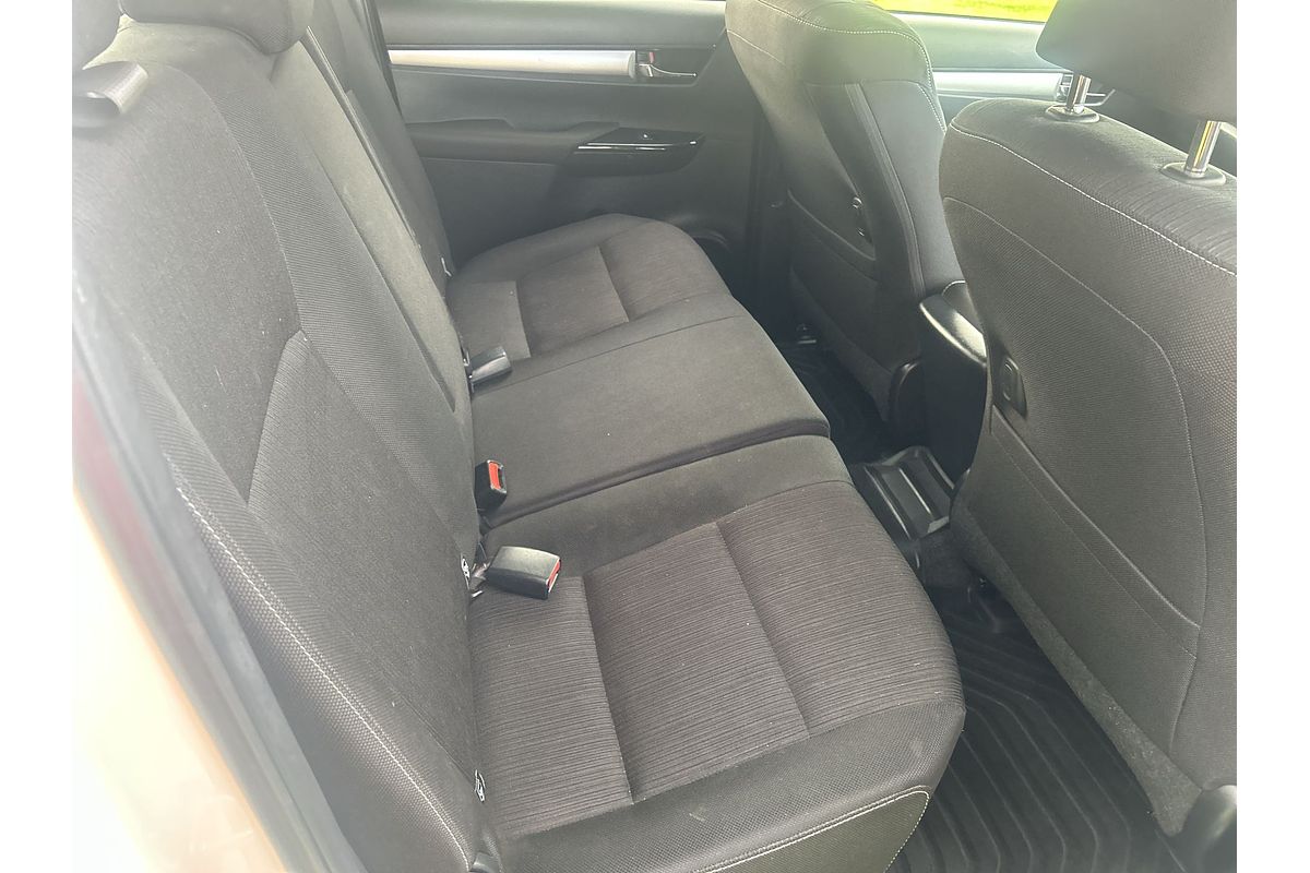 2016 Toyota Hilux SR5 GUN126R 4X4