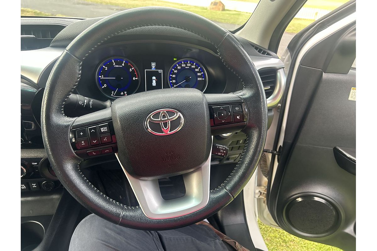 2016 Toyota Hilux SR5 GUN126R 4X4