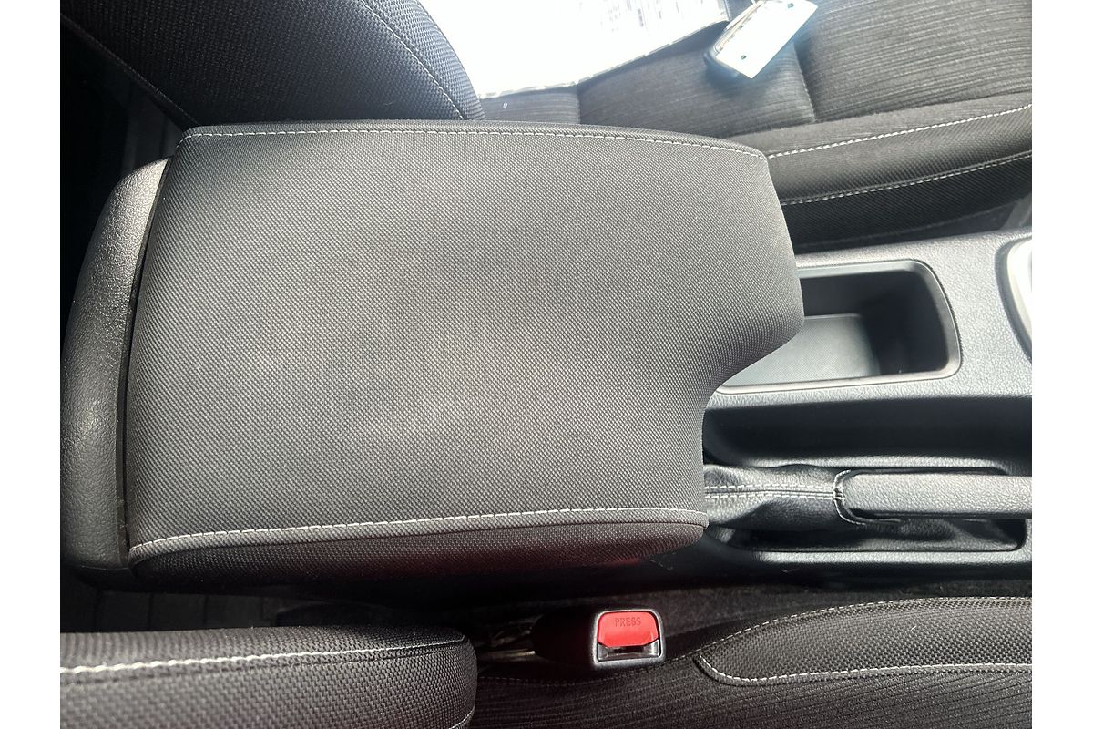 2016 Toyota Hilux SR5 GUN126R 4X4