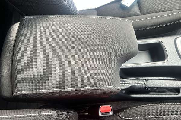2016 Toyota Hilux SR5 GUN126R 4X4