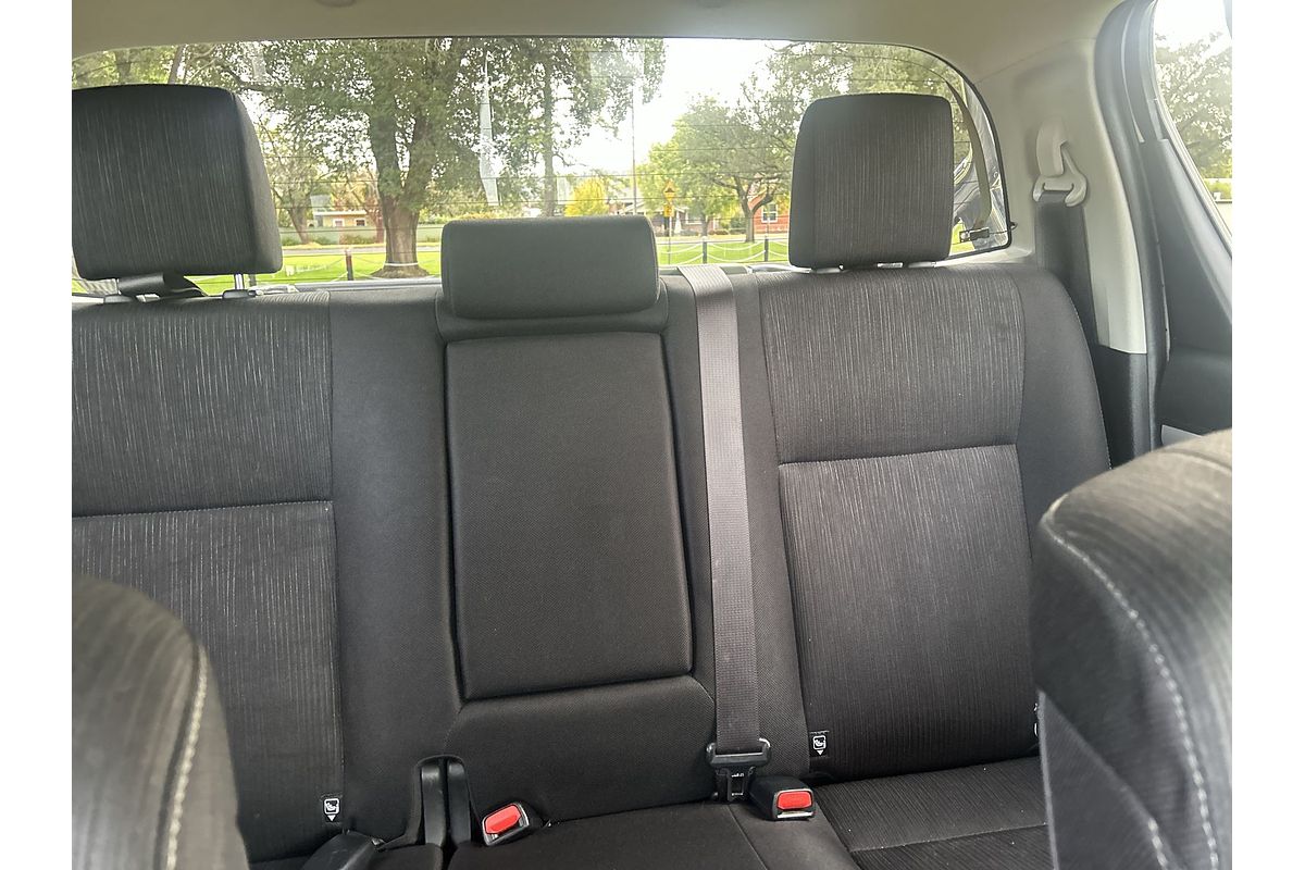 2016 Toyota Hilux SR5 GUN126R 4X4