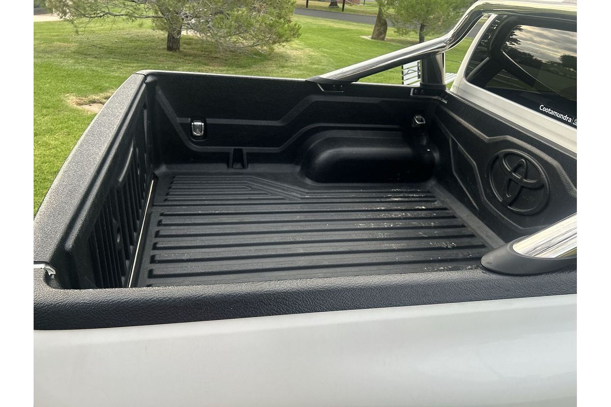 2016 Toyota Hilux SR5 GUN126R 4X4