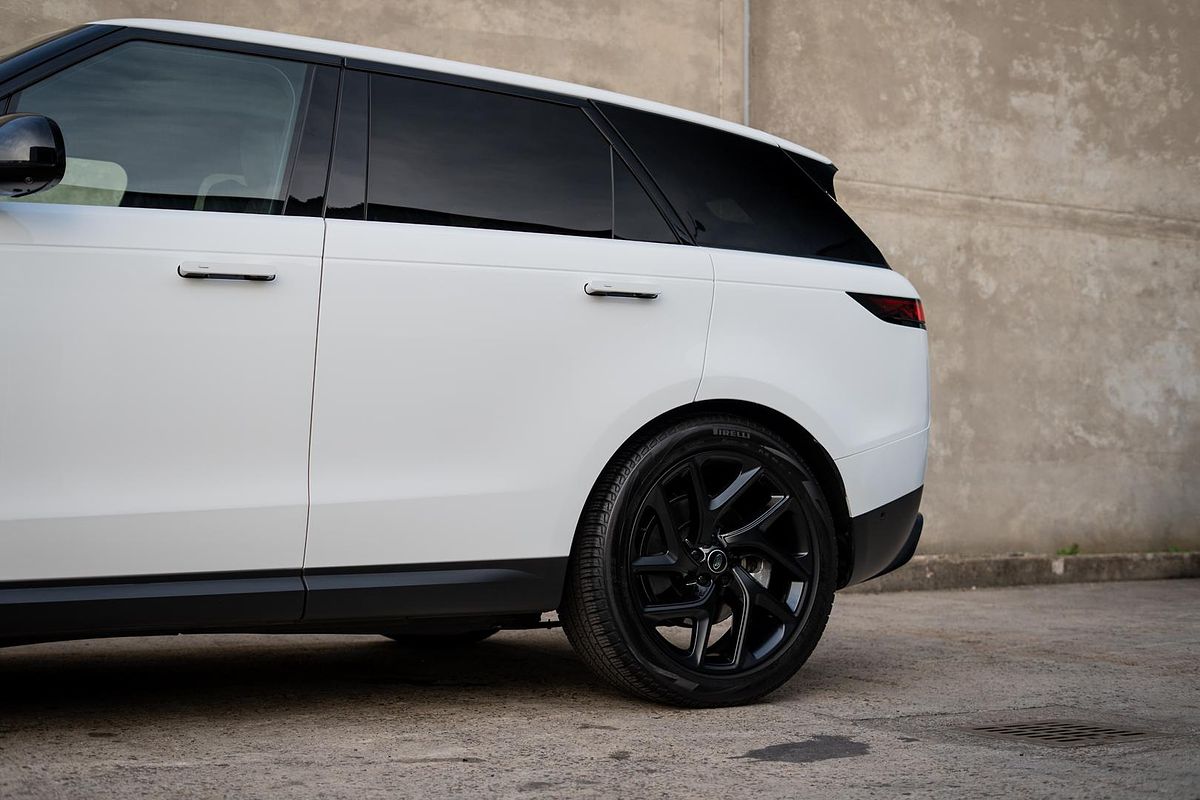 2024 Land Rover Range Rover Sport P360 SE L461