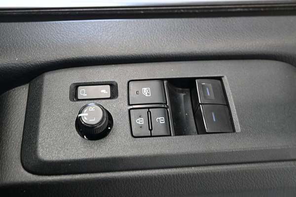 2021 Toyota Hiace GDH300R LWB