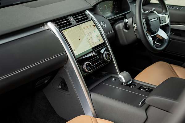 2024 Land Rover Discovery P360 Dynamic HSE Series 5