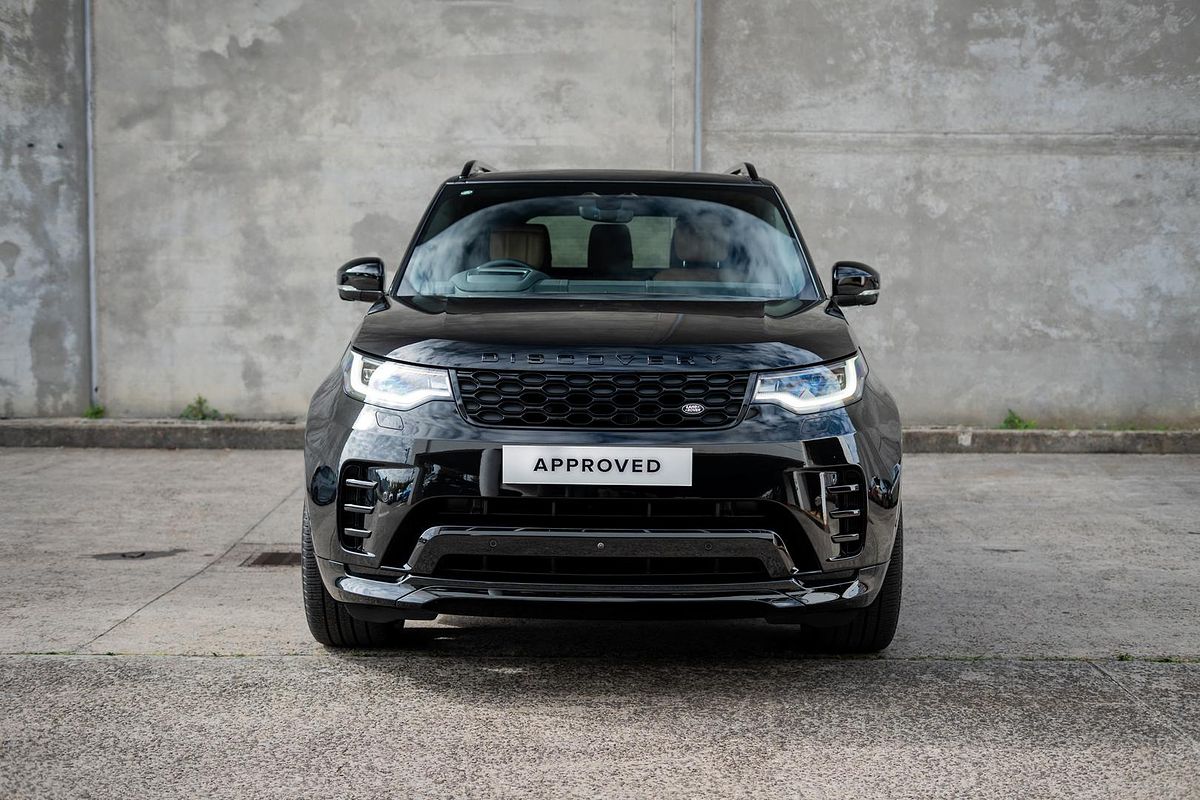 2024 Land Rover Discovery P360 Dynamic HSE Series 5