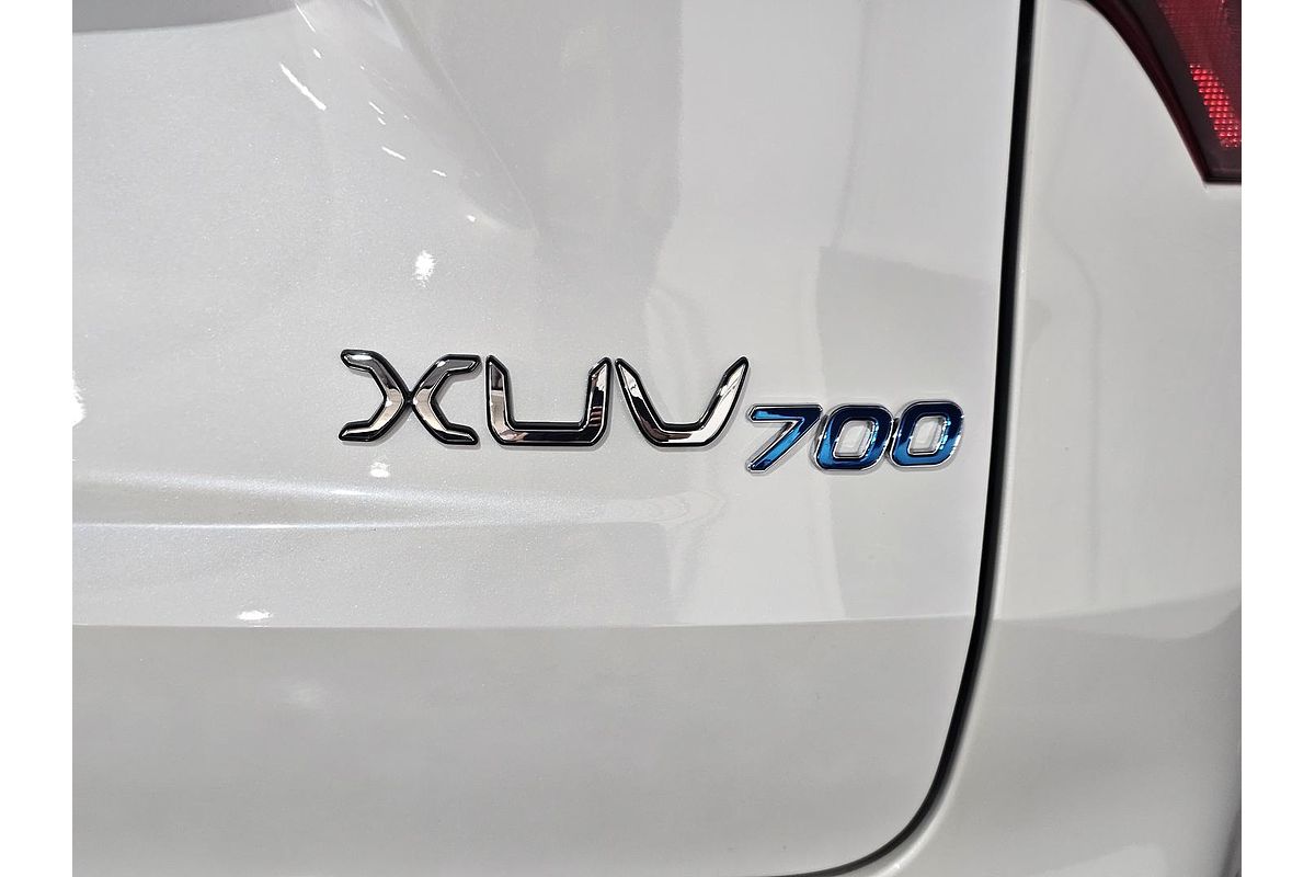 2025 Mahindra XUV700 AX7L