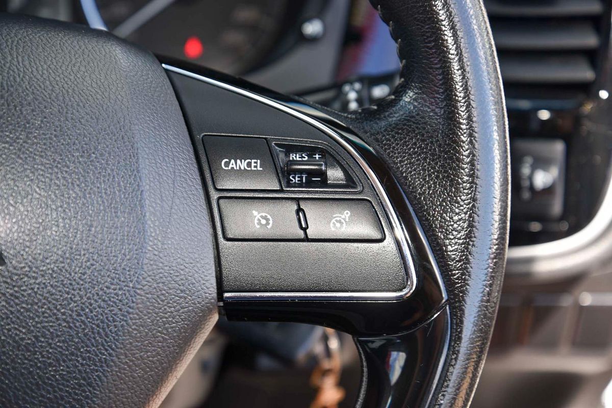 2018 Mitsubishi Outlander ES ZL
