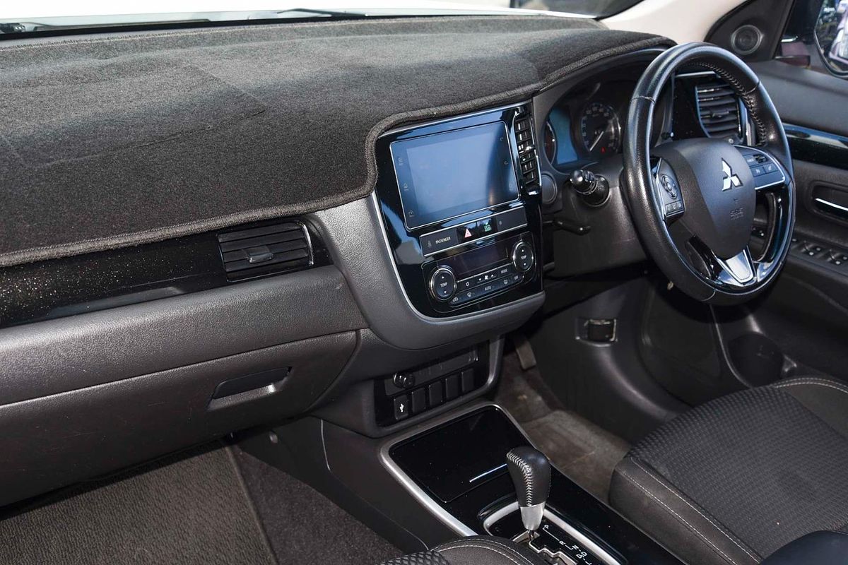 2018 Mitsubishi Outlander ES ZL
