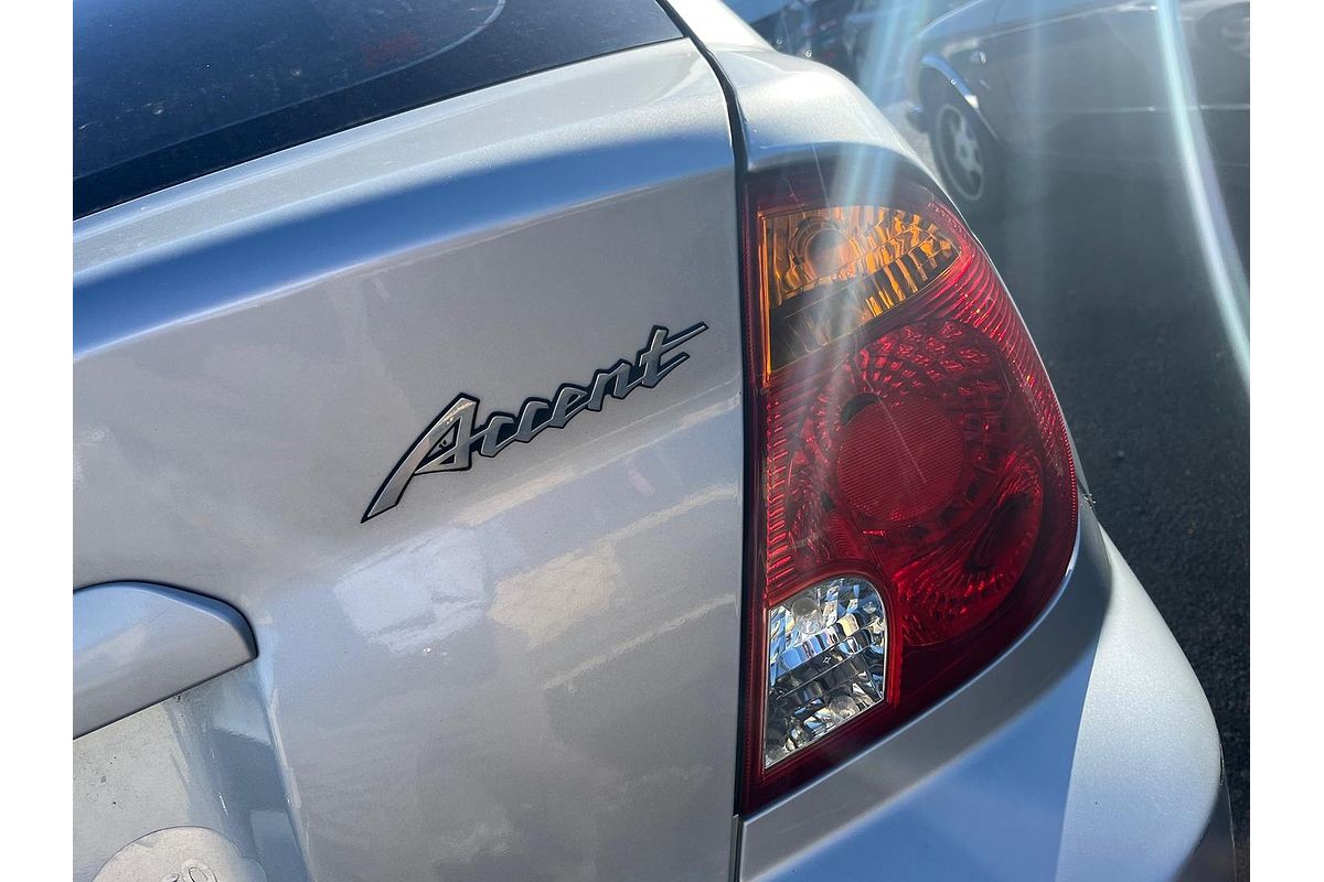 2004 Hyundai Accent GL LC