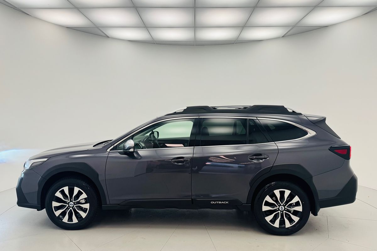 MY25 Subaru Outback Touring XT 