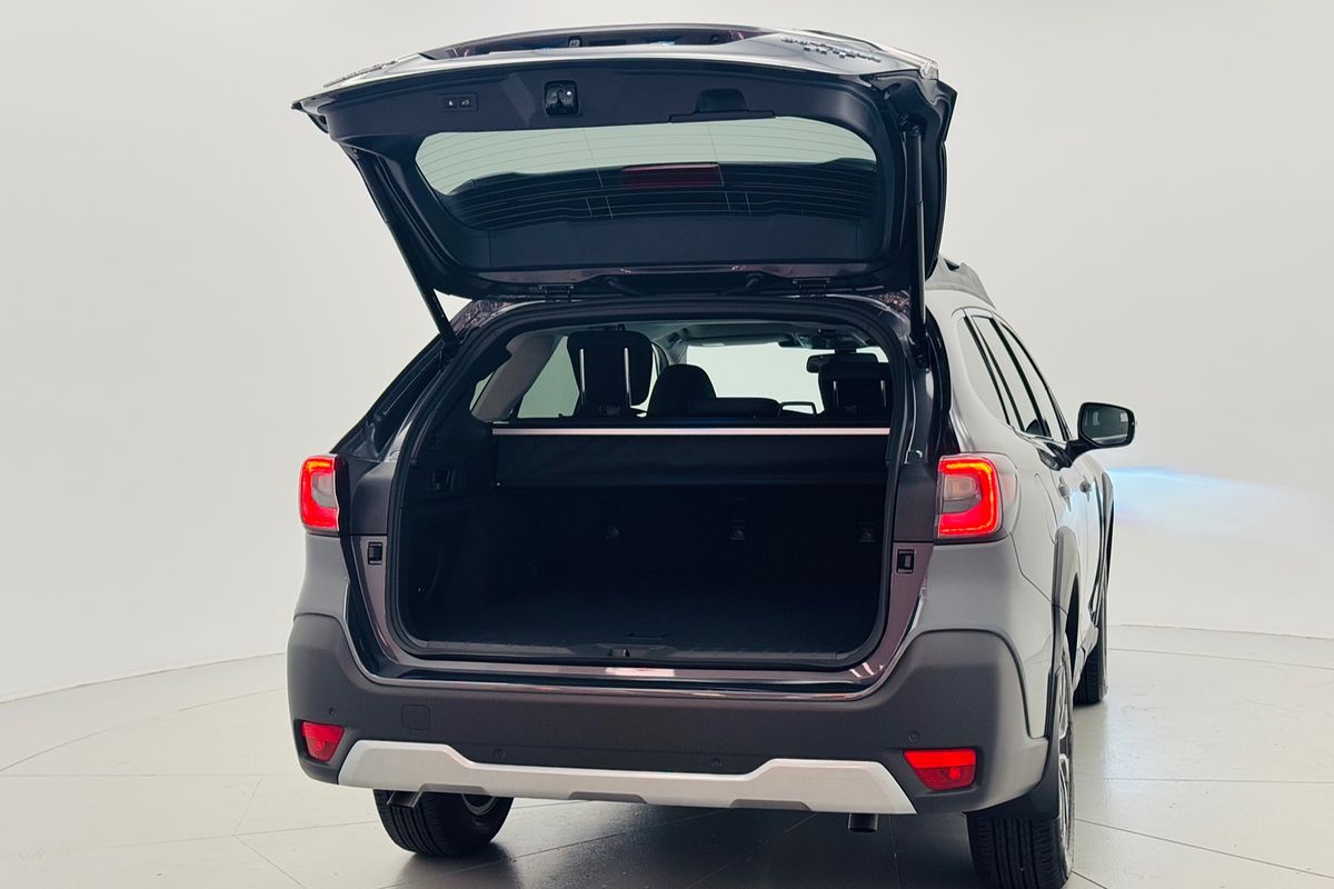 MY25 Subaru Outback Touring XT 