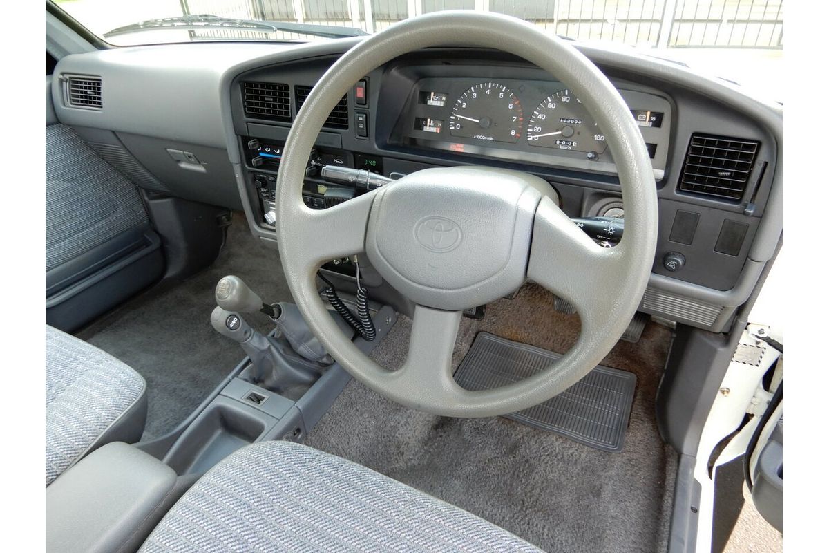 1995 Toyota Hilux SR5 RN90R Rear Wheel Drive