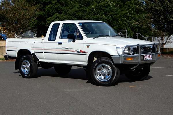 1995 Toyota Hilux SR5 RN90R Rear Wheel Drive