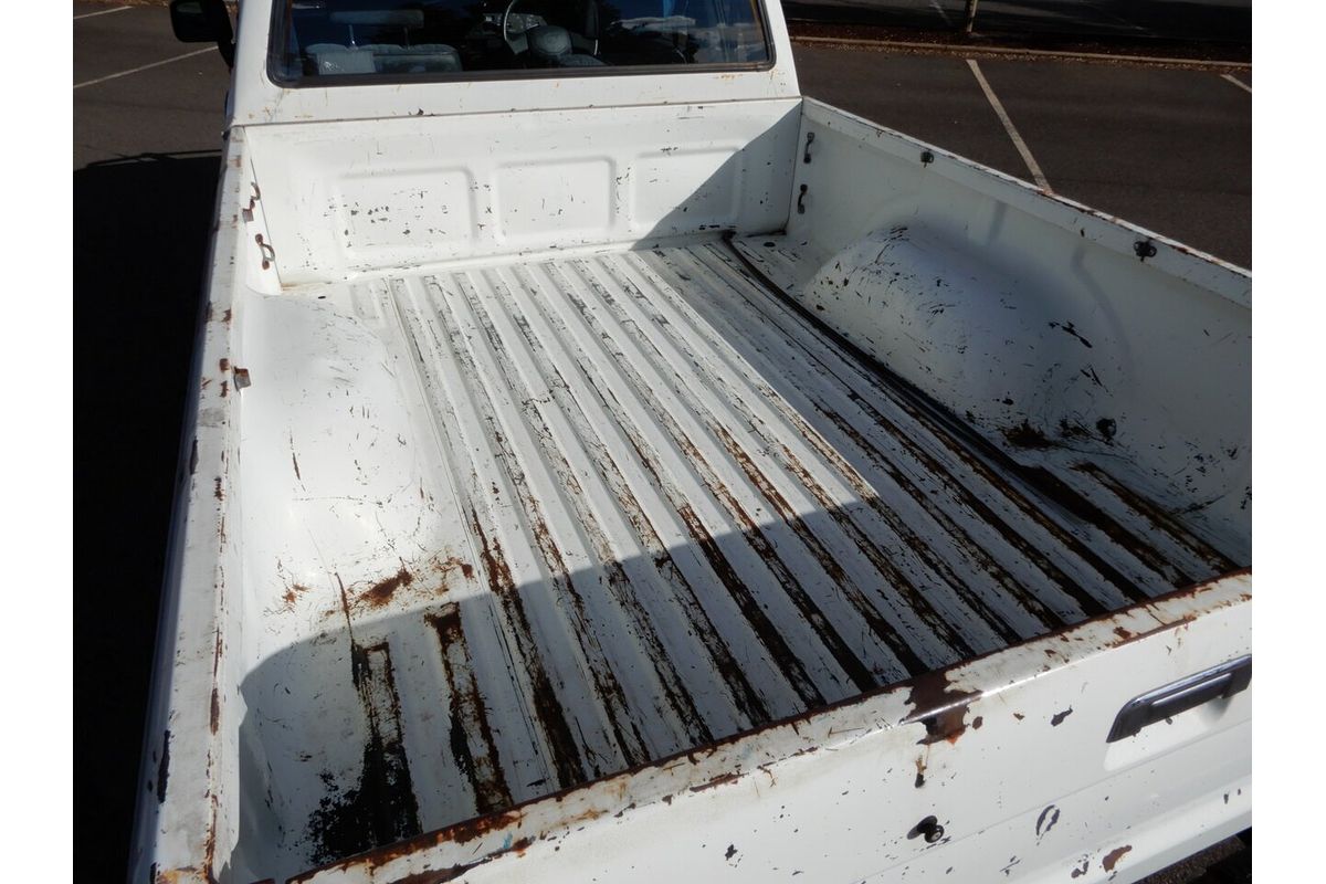 1995 Toyota Hilux SR5 RN90R Rear Wheel Drive