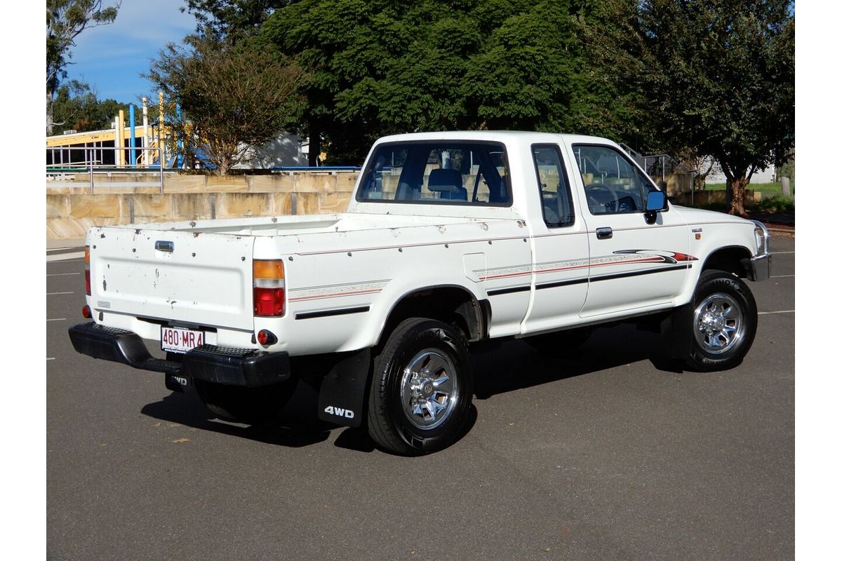 1995 Toyota Hilux SR5 RN90R Rear Wheel Drive
