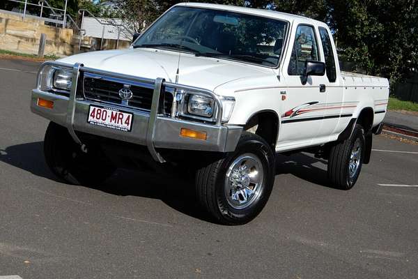 1995 Toyota Hilux SR5 RN90R Rear Wheel Drive
