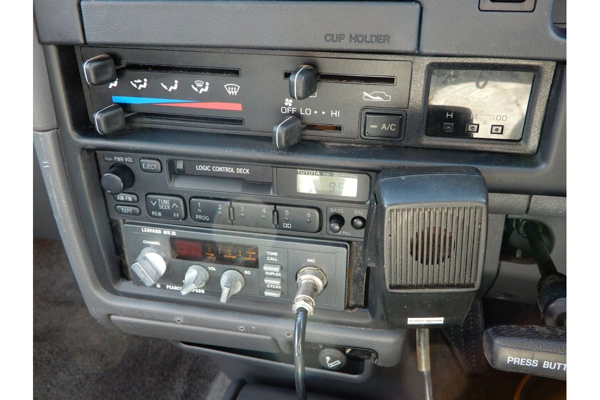 1995 Toyota Hilux SR5 RN90R Rear Wheel Drive