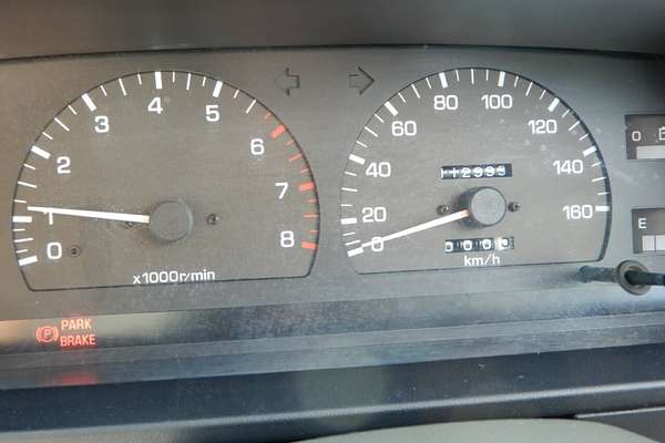 1995 Toyota Hilux SR5 RN90R Rear Wheel Drive