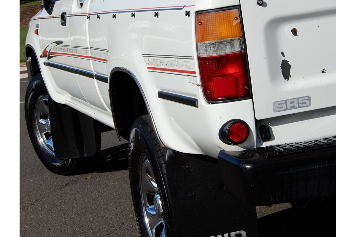 1995 Toyota Hilux SR5 RN90R Rear Wheel Drive