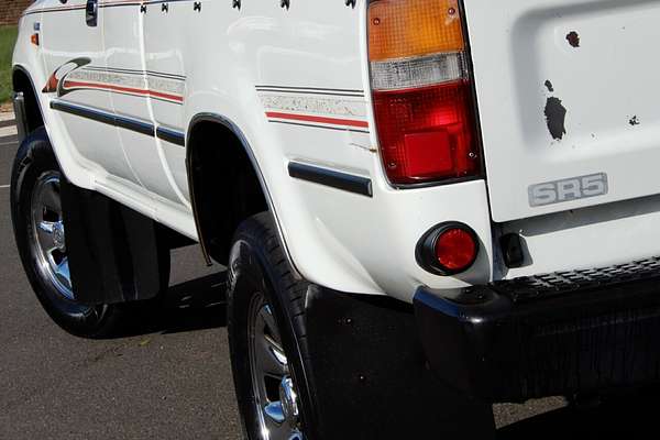 1995 Toyota Hilux SR5 RN90R Rear Wheel Drive