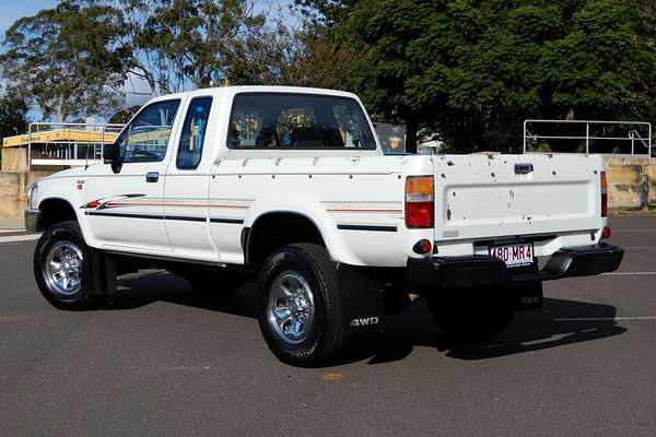 1995 Toyota Hilux SR5 RN90R Rear Wheel Drive
