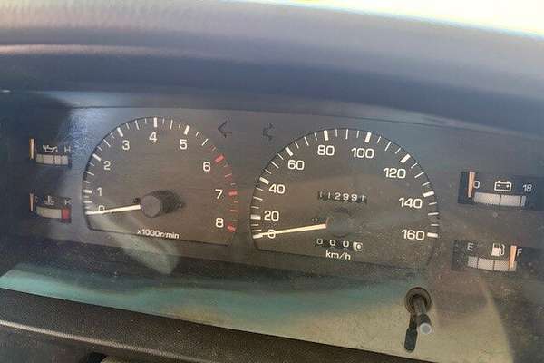 1995 Toyota Hilux SR5 RN90R Rear Wheel Drive