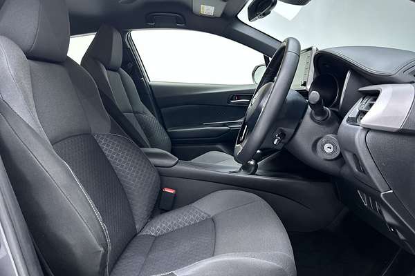 2020 Toyota C-HR NGX10R