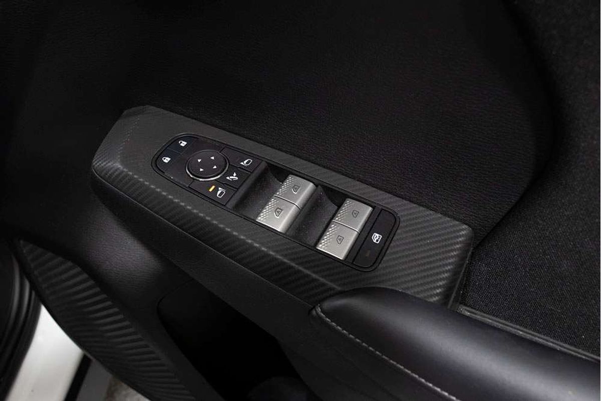 2024 Mitsubishi Outlander LS ZM