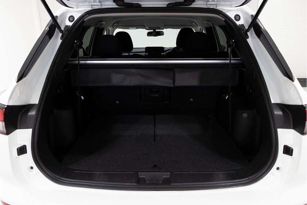 2024 Mitsubishi Outlander LS ZM